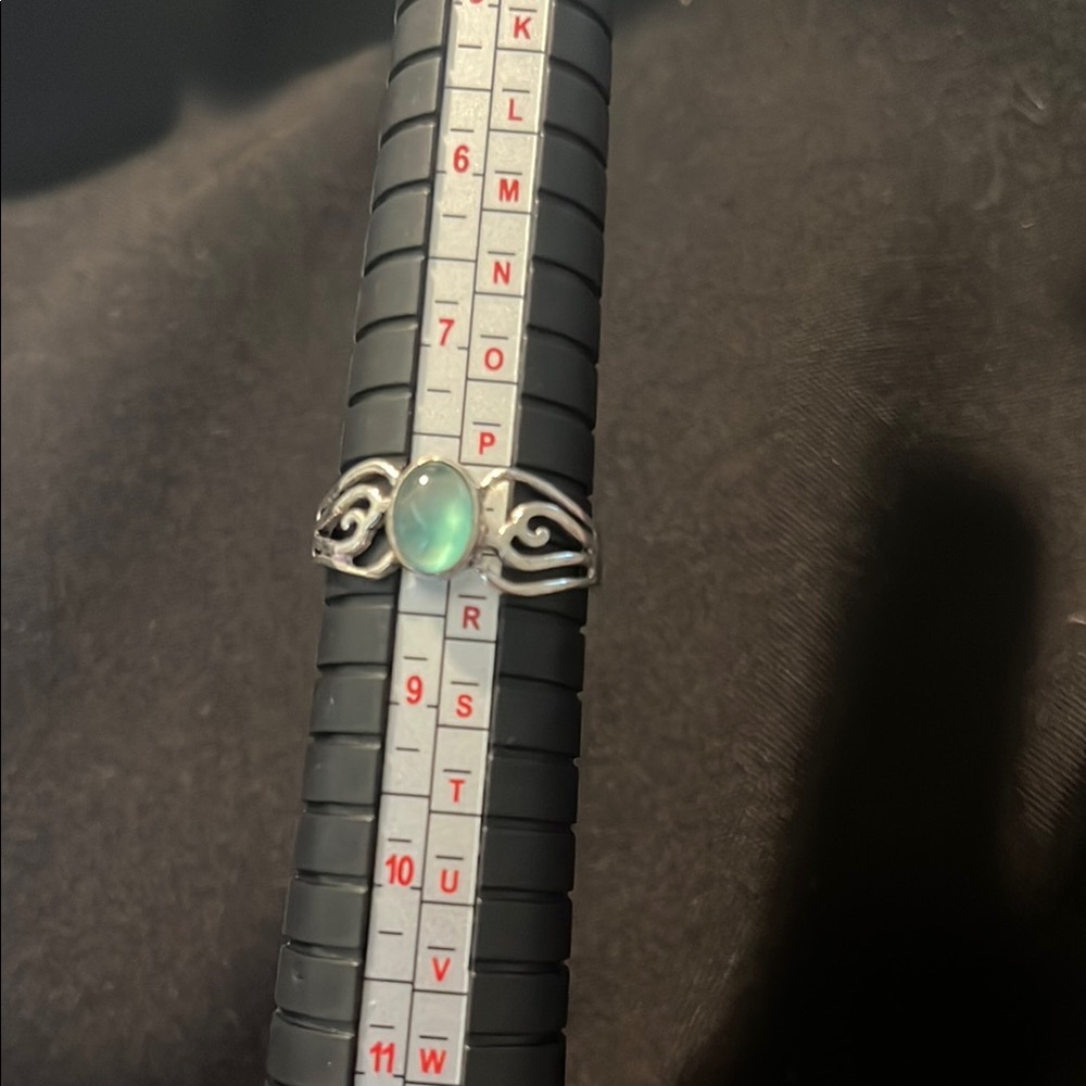 Elegant Silver Ring